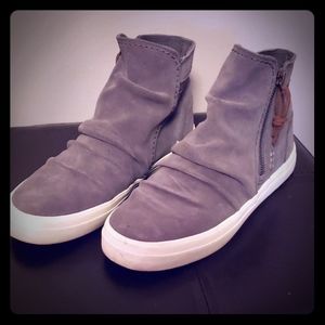 Sperry slouchy chukka sneaker boots